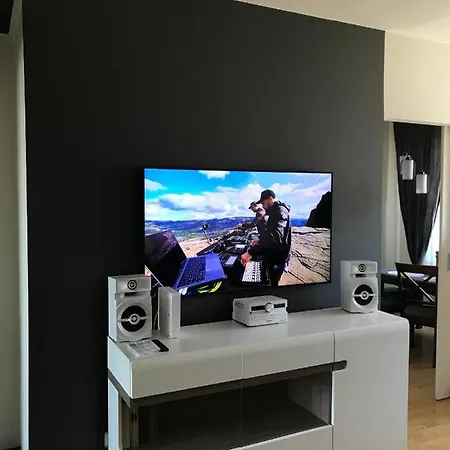 Homestay New Modern Private Rooms In Tallinn Center
