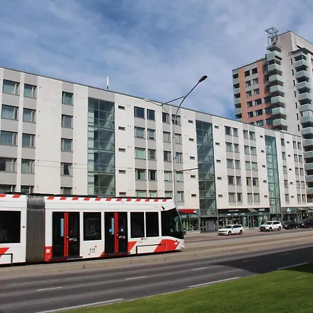 New Modern Private Rooms In Tallinn Center Homestay