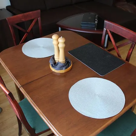 New Modern Private Rooms In Tallinn Center Homestay *